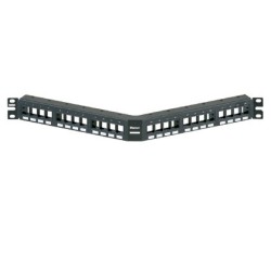 Panel de Parcheo Panduit 24 Puertos para Montaje en Bastidor Modelo NKPPA24FMY