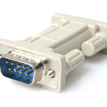 Adaptador Serial StarTech.com DB9 RS232 Modem Nulo Macho a Macho - NM9MM