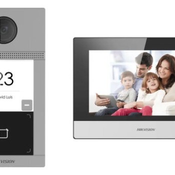 Kit de Videoportero Hikvision DS-KIS604-P(C) con Monitor 7" Táctil, WiFi y Cámara 1080p